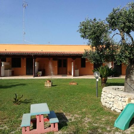 Il Casale Di Zio Marco Villa Torre Chianca Bagian luar foto
