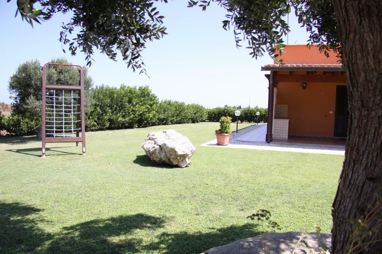 Il Casale Di Zio Marco Villa Torre Chianca Bagian luar foto